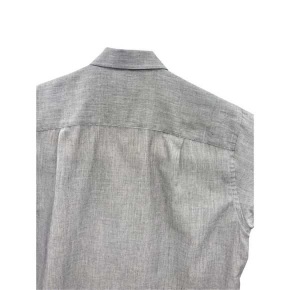 Georgreey Beene wrinkle for a long sleeve button up - Picture 3 of 15